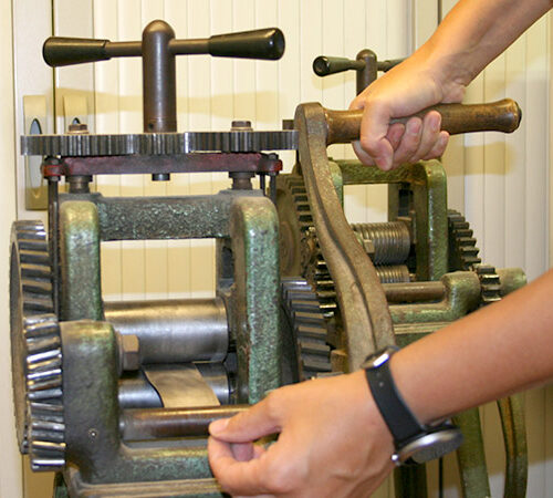 Màquina per reciclar plata